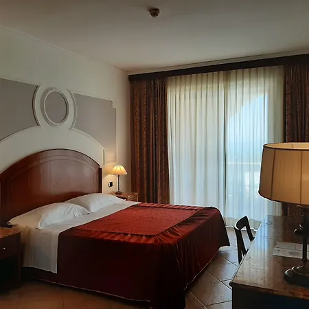 Parco Dei Principi - Roccella Jonica 5* روشيلا لونيكا